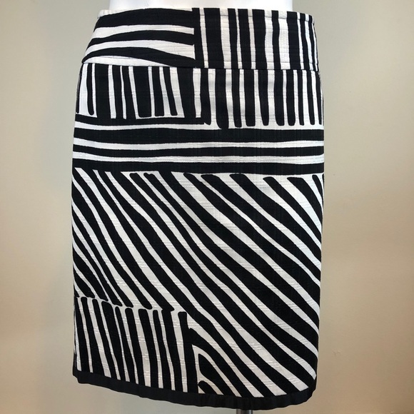 Ann Taylor Factory Skirt- size 0 - Picture 1 of 8